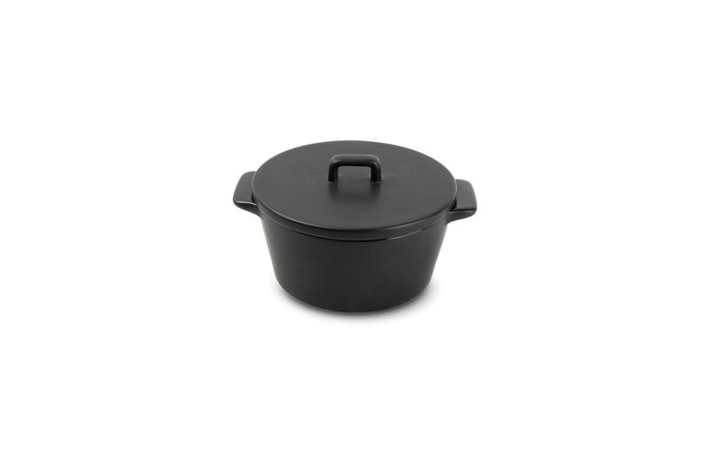 Svart ildfast form med lokk fra BONBISTRO